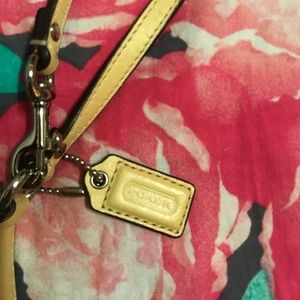 Coach Bags - Coach wristlet Coach Bags - Coach wristlet
